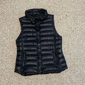 Gap puffer vest